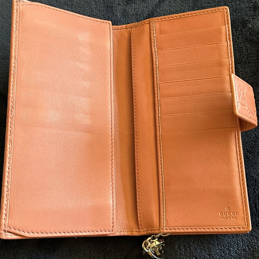 Authentic Pink Gucci Wallet - Picture 11 of 11